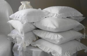 Best Bed Bug Pillow Protectors For Allergy Sufferers-white-pillows
